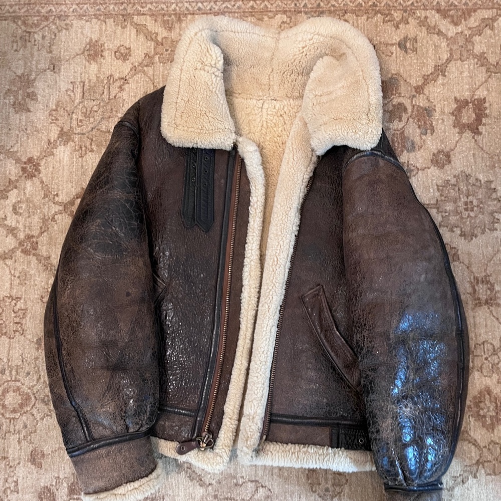 Classic B 3 Vintage Original Leather and Shearling Bomber Jacket men's M/L
